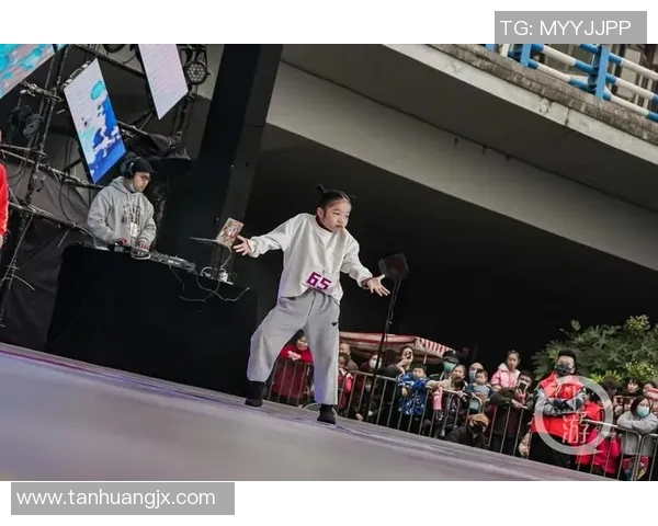 重庆街舞队在全国街舞意识排名中创下新高引领潮流风向标