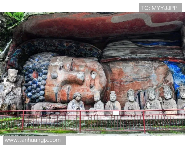 石刻雕塑艺术的历史传承与文化内涵探析